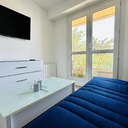 Studio Idealement Situe Au Calme A Port Olona 2 Pers Lejlighed *